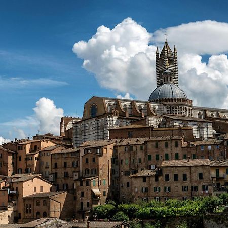 Asso Di Picche Apartment Siena Luaran gambar