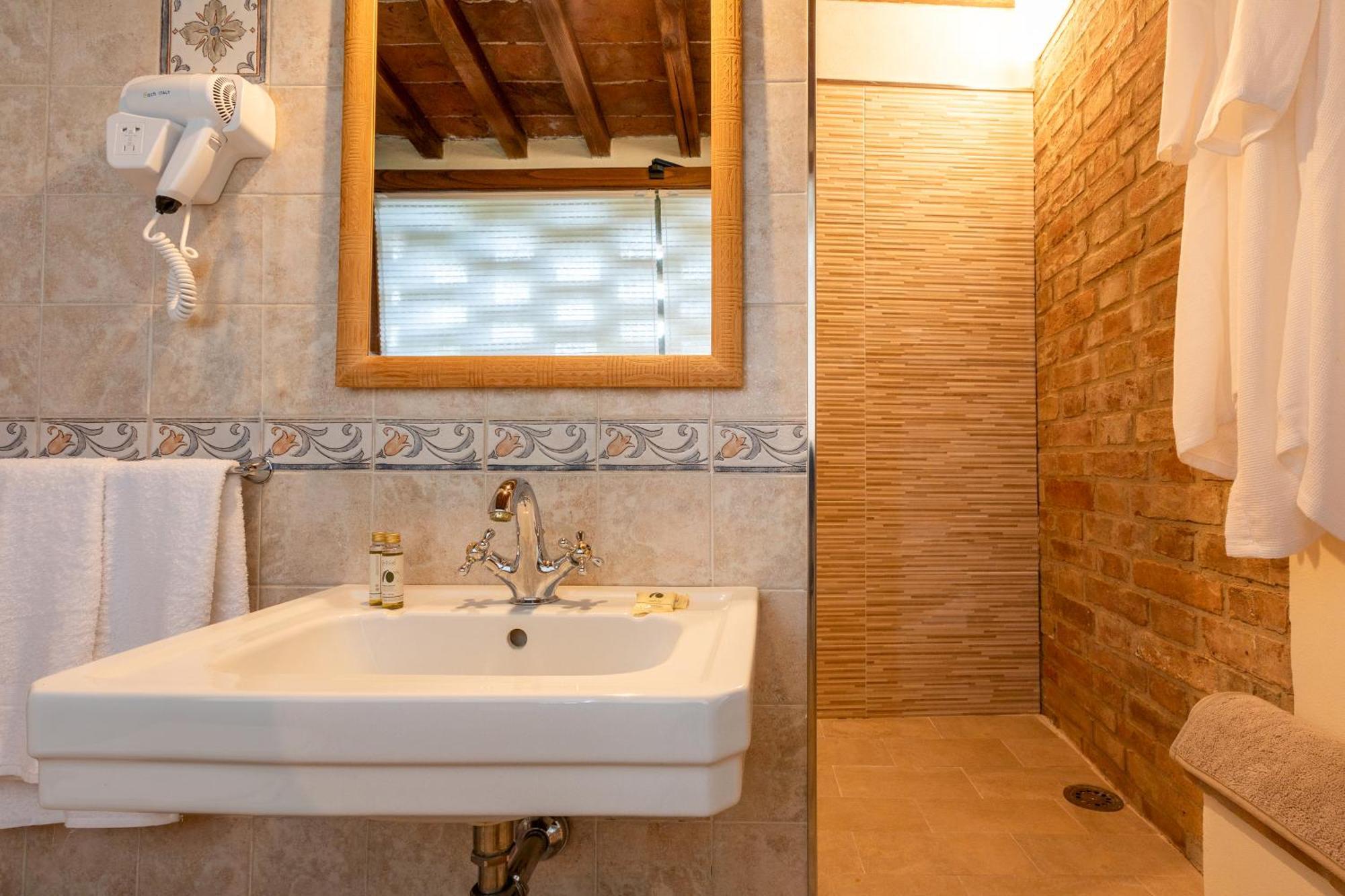 Asso Di Picche Apartment Siena Luaran gambar